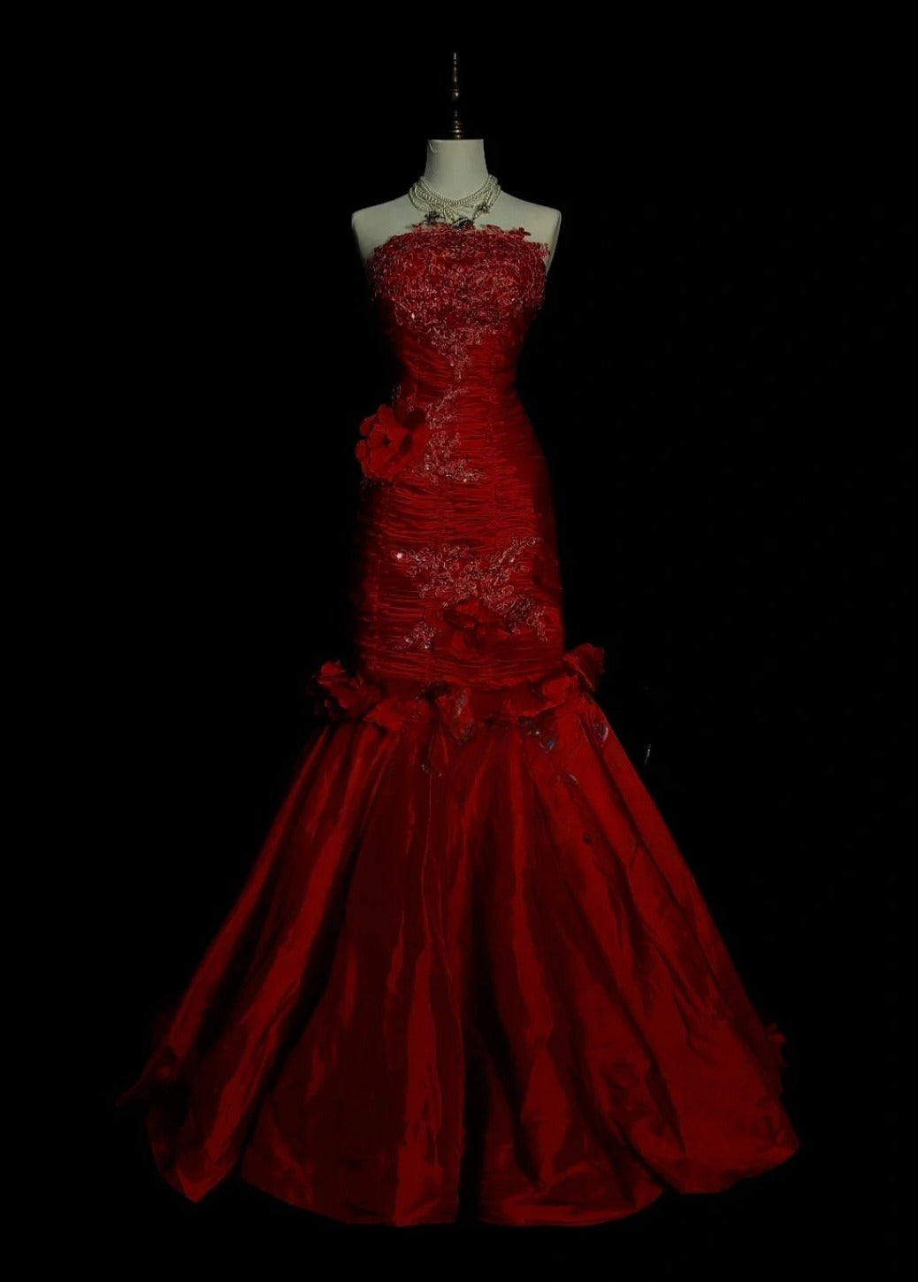 Vintage Burgundy Long Prom Dress Satin Strapless Sheath Evening Dress Sleeveless Birthday Dress ED06590