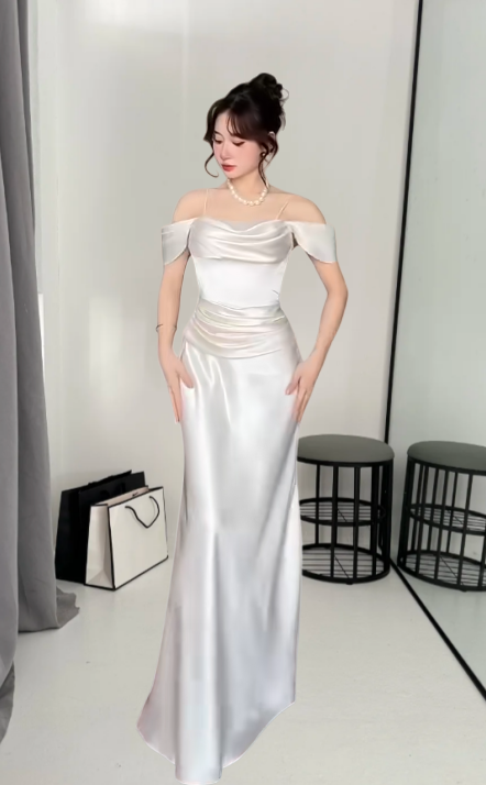 Gorgeous White Bridesmaid Dress Satin Spaghetti Straps Sheath Long Evening Dress Sleeveless Wedding Guest Dress ED06609