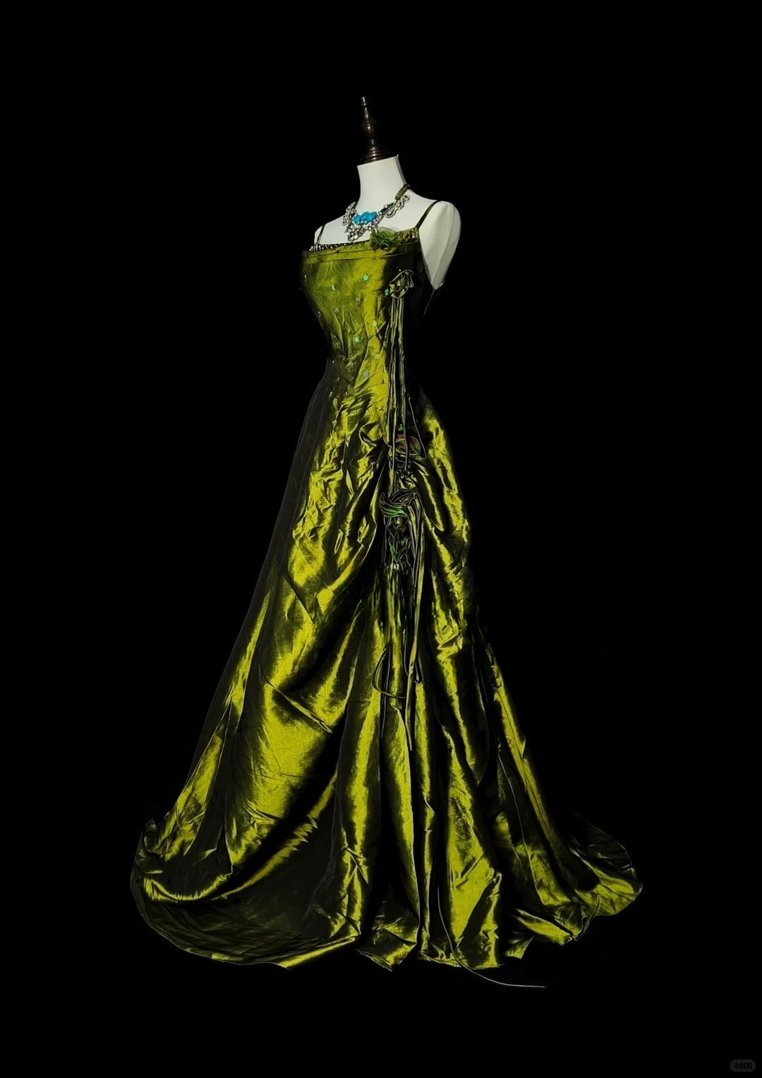 Chic Green Long Prom Dress Satin Spaghetti Straps A-Line Evening Dress Sleeveless Birthday Dress ED06634