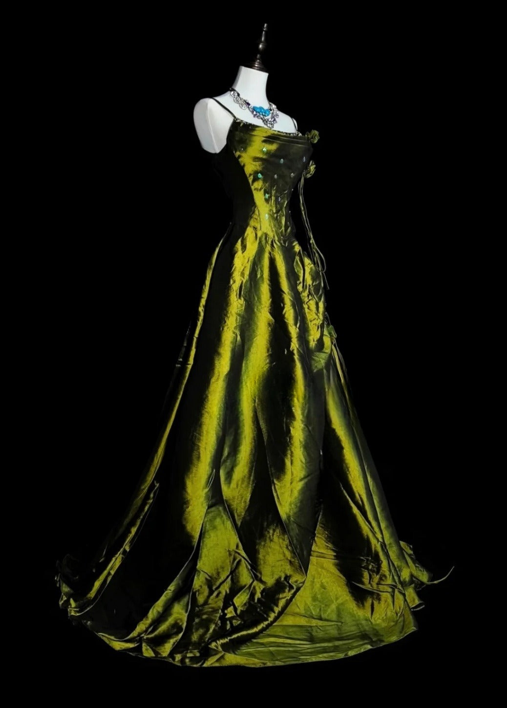 Chic Green Long Prom Dress Satin Spaghetti Straps A-Line Evening Dress Sleeveless Birthday Dress ED06634