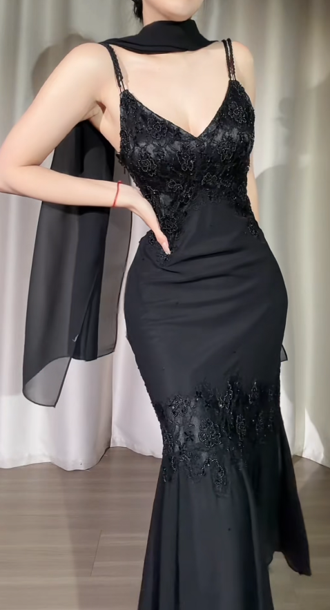 Glamous Black Long Prom Dress Chiffon Beaded Spaghetti Straps Sheath Evening Dress Sleeveless Birthday Dress ED06639