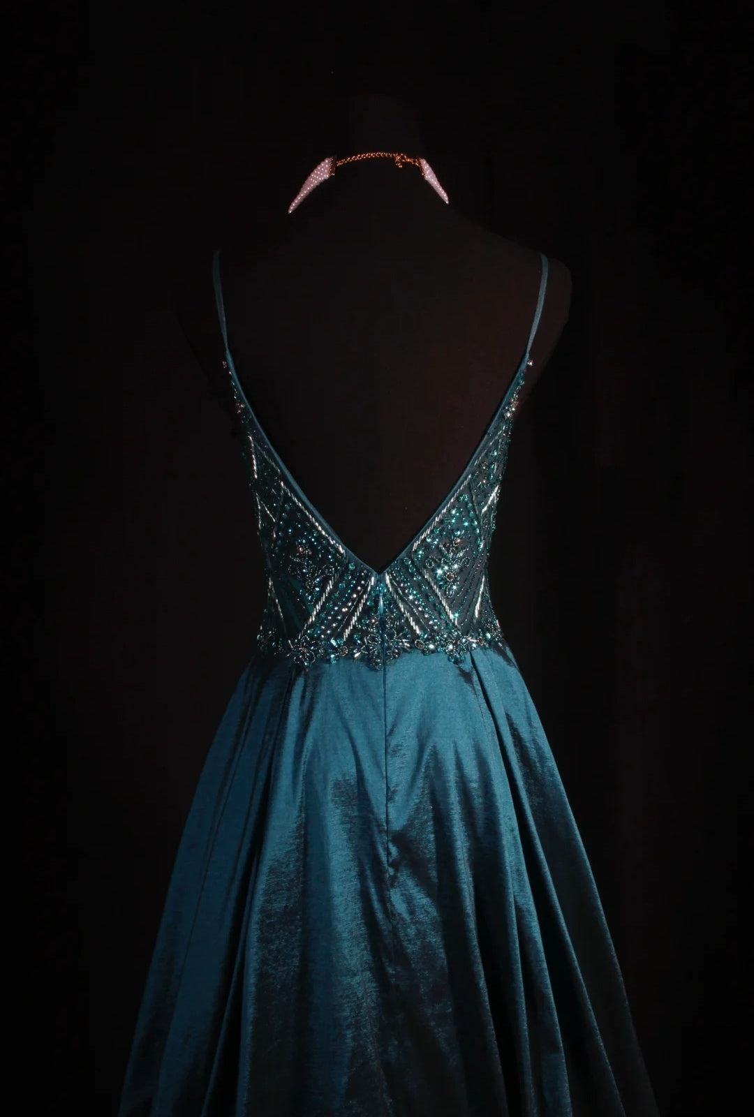 Vintage Teal Prom Dresses Spaghetti Straps A-Line Long Evening Dress Beaded Satin Sleeveless Formal Dress ED06740