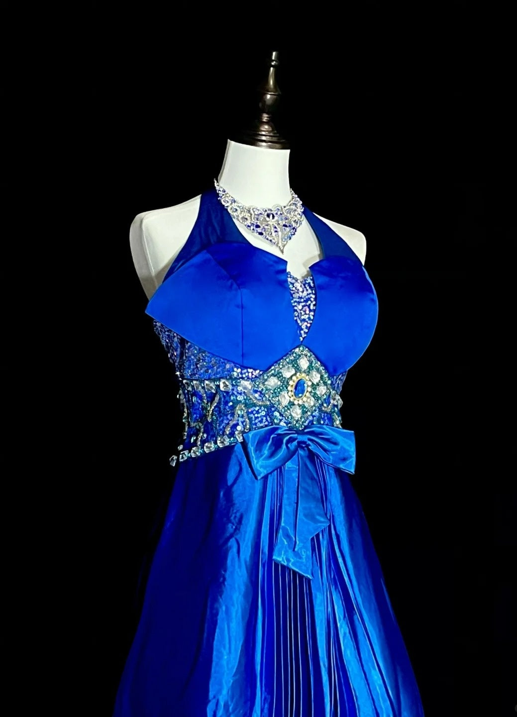 Gorgeous Blue Prom Dresses Halter A-Line Long Evening Dress Satin Sleeveless Birthday Dress ED06745