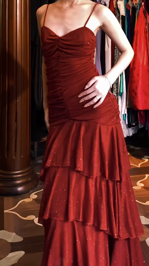 Gorgeous Red Prom Dress Chiffon Sheath Spaghetti Straps Evening Dress ED06861ï¼