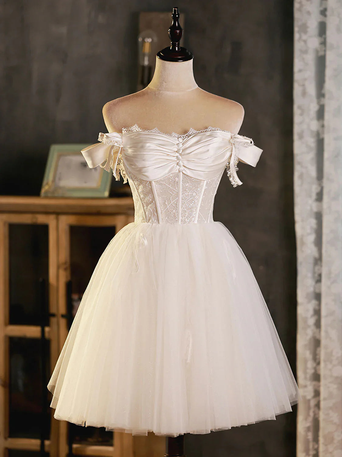 Ivory sweetheart neck tulle lace short prom dress tulle homecoming dress  ED0756