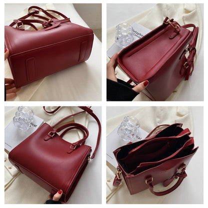 Versatile chain messenger bag shoulder square bag ED0790