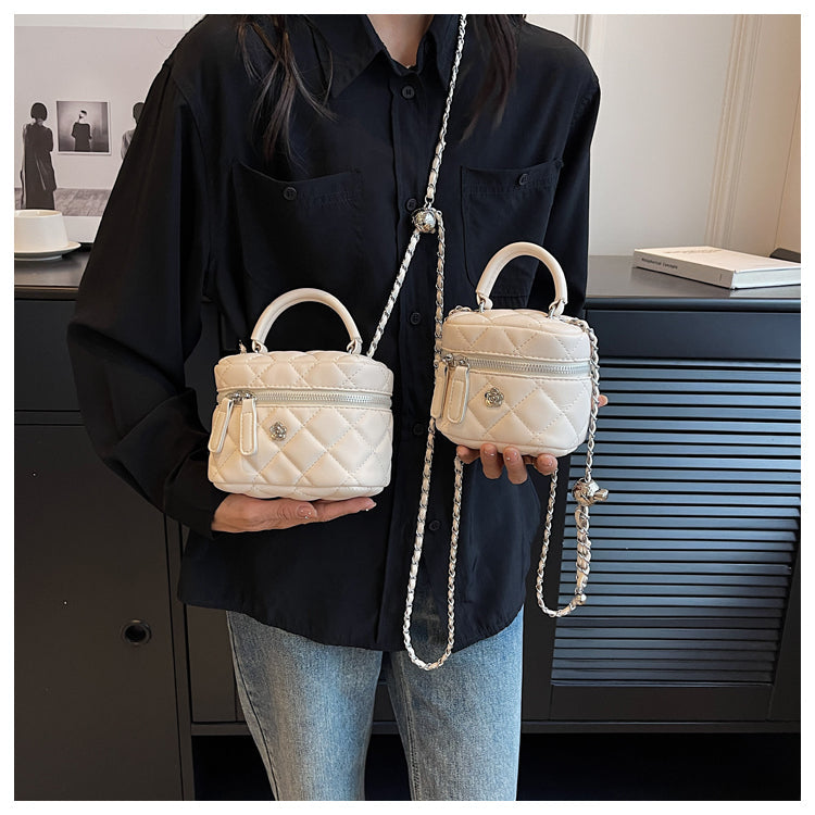 Embroidery Mini Chain Crossbody Bag Single Shoulder Square Bag HZ1024