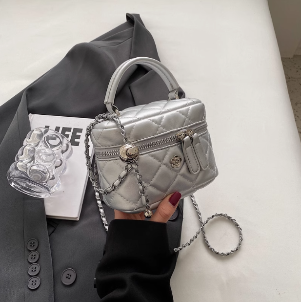 Embroidery Mini Chain Crossbody Bag Single Shoulder Square Bag HZ1024