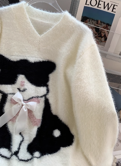Cat Loose V-Neck Long Sleeve Sweater HZ1024