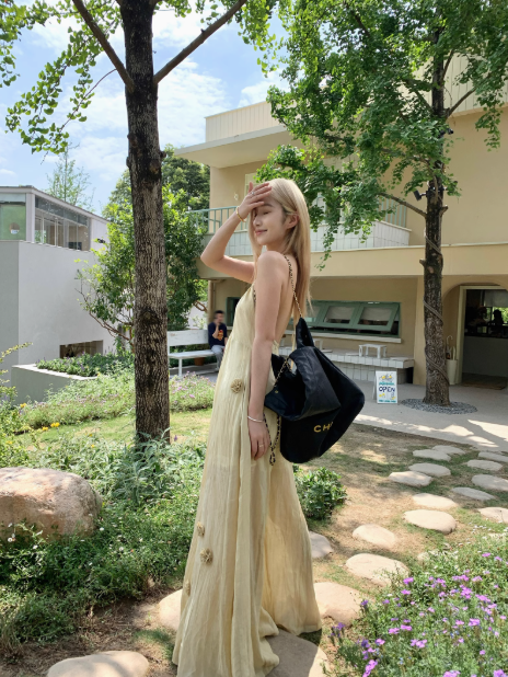 3D flower embellished suspender dress ED0947