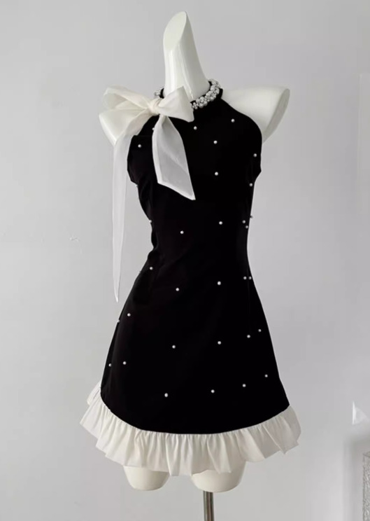 A-line beaded Halter Short Prom Dress,Homecoming Dress HZ1024