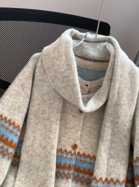 Fair Lsle Jacquard Crew Neck Sweater Cardigan with Scarf EP01433