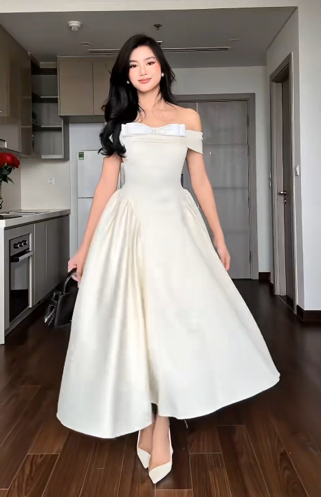 Off-the-shoulder A-Line Wedding Guest Dresses Satin Light Champagne Birthday Dresses HZ1024
