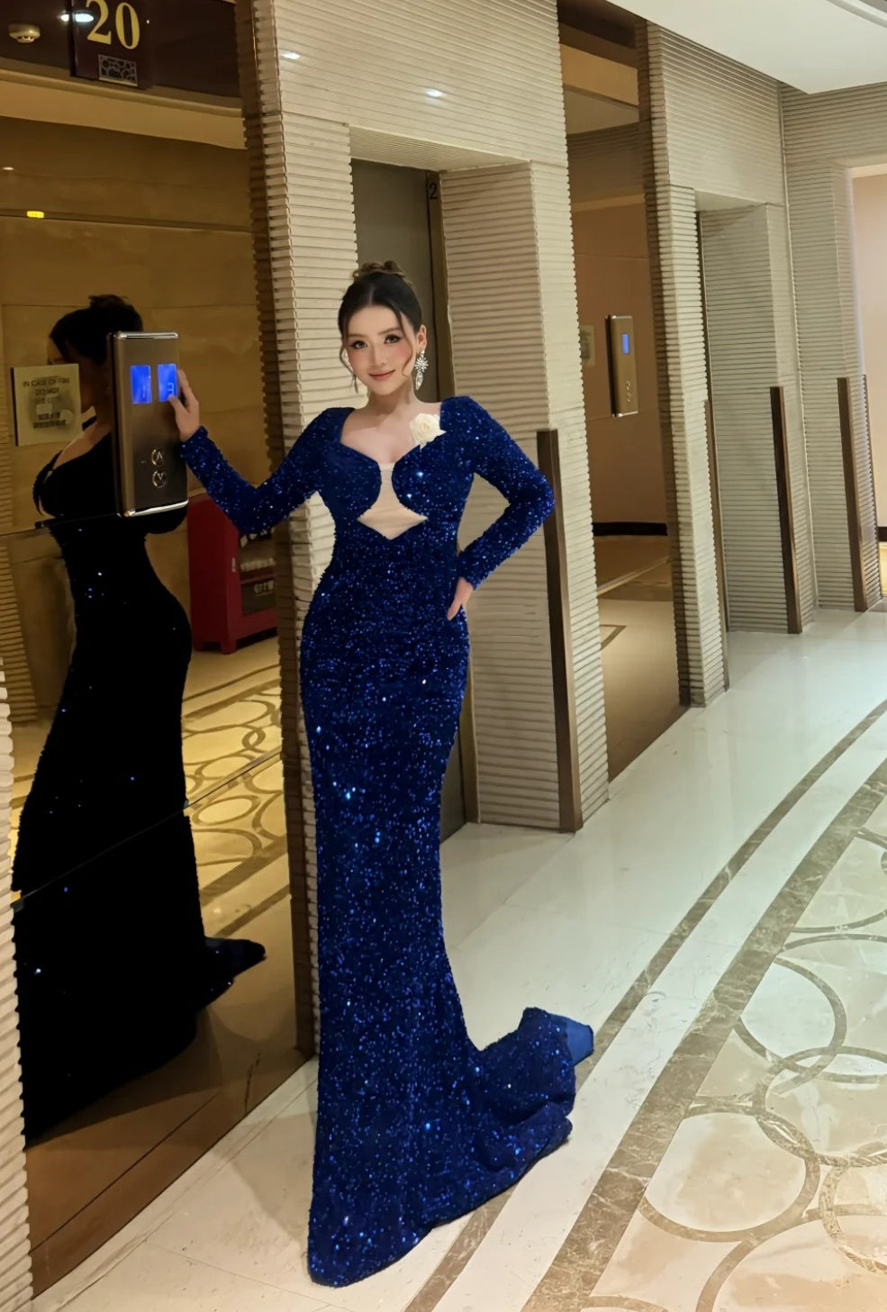 Elegant Sheath Long Prom Dresses Sequins Velvet Dark Blue Evening Dresses EP05661