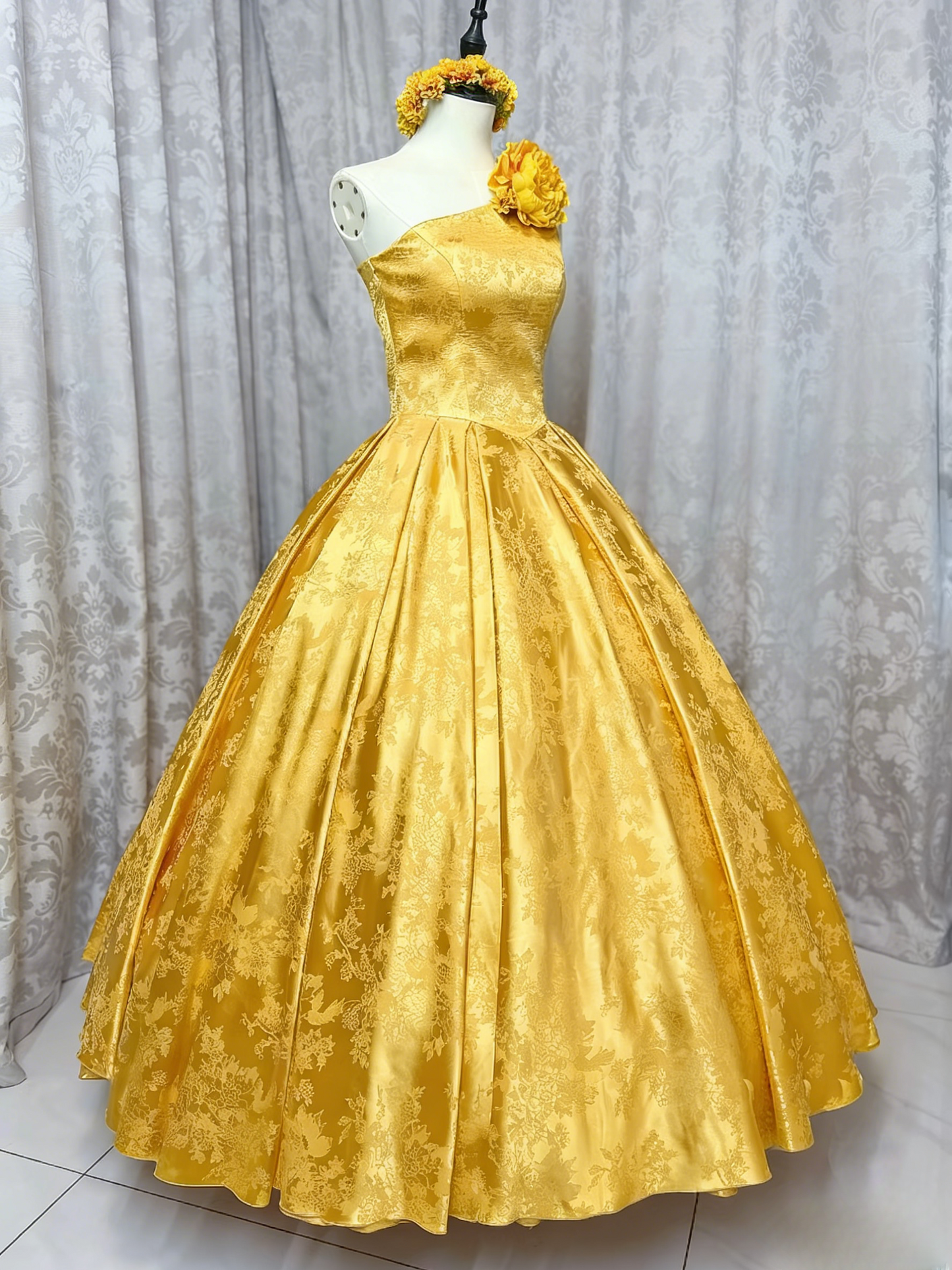 Judy's Yellow Dress _ Chic Yellow A-Line Long Prom Dresses Satin One-Shoulder Sleeveless Evening Dresses EP06023