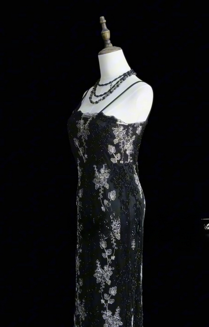 Glam Black Sheath Long Prom Dresses Appliques Satin Sapghetti Straps Evening Dresses Sleeveless Formal Dresses EP06091