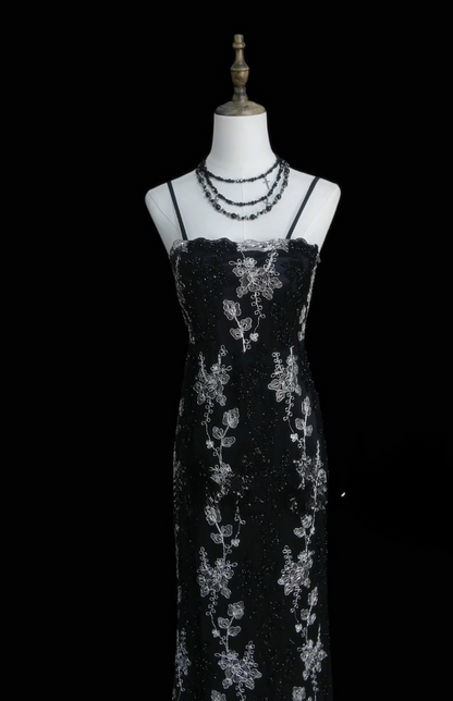 Glam Black Sheath Long Prom Dresses Appliques Satin Sapghetti Straps Evening Dresses Sleeveless Formal Dresses EP06091