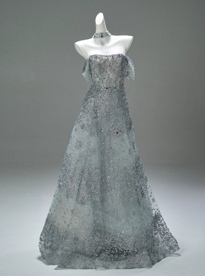 Fairy Off-the-shoulder A-Line Long Prom Dress Gray Tulle Beads Applique Quinceanera Dress Sweet 16 Dress EW009