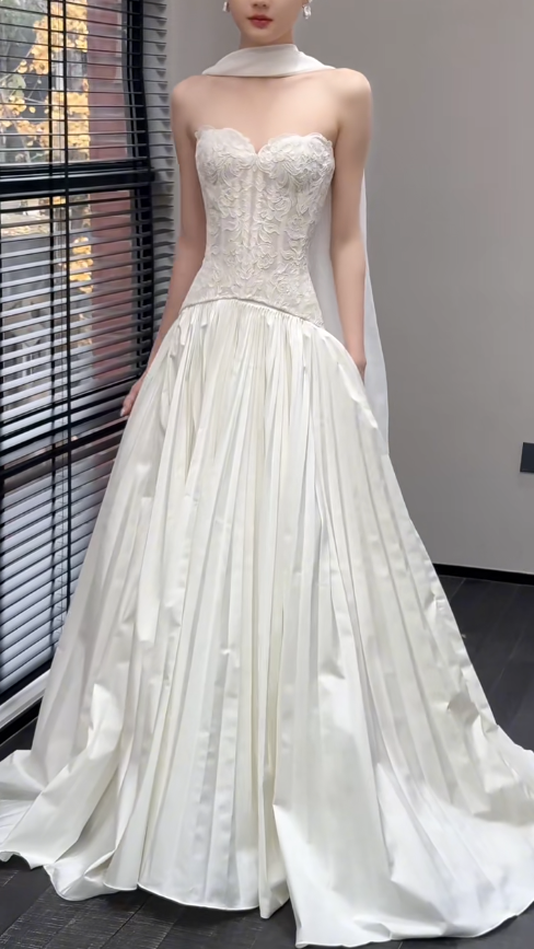 Timeless Sweetheart Neck Two-Piece Luxury Wedding Dresses Elegant Applique Sleeveless Bridal Gowns EW029