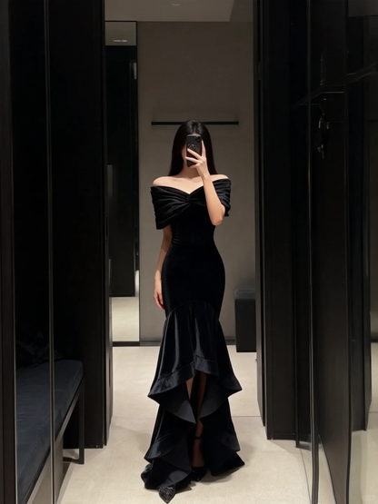Sexy Mermaid Off the Shoulder Black Ruffle Velvet Long Prom Dress Evening Dress SH5108
