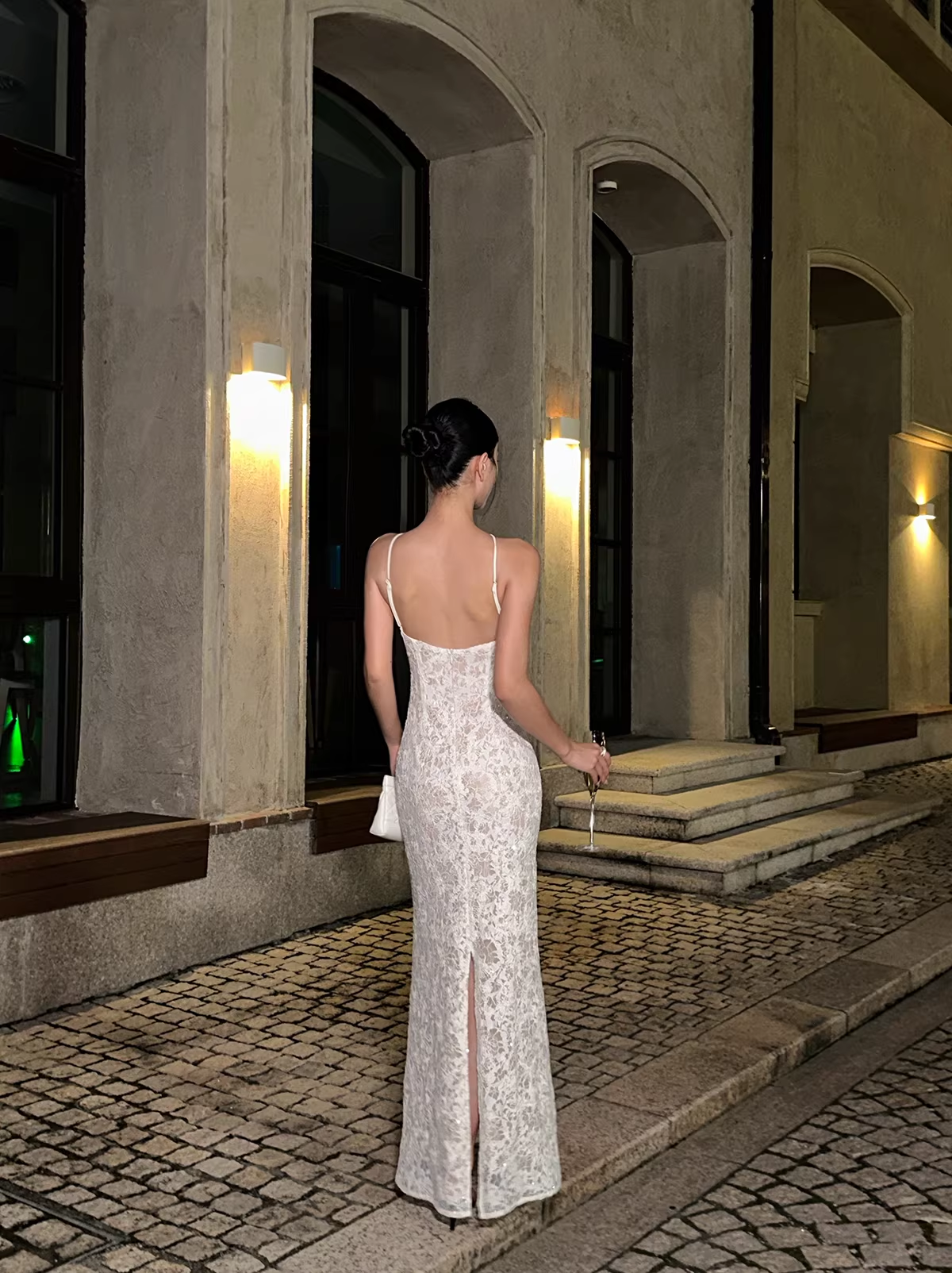 Glamorous Beige Sleeveless Lace Mermaid Slit Long Evening Dress Formal Birthday Party Gown D2086