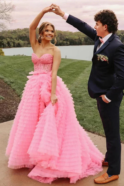 Sexy Tulle A-Line Sweetheart Strapless Tiered Appliques Prom Dress