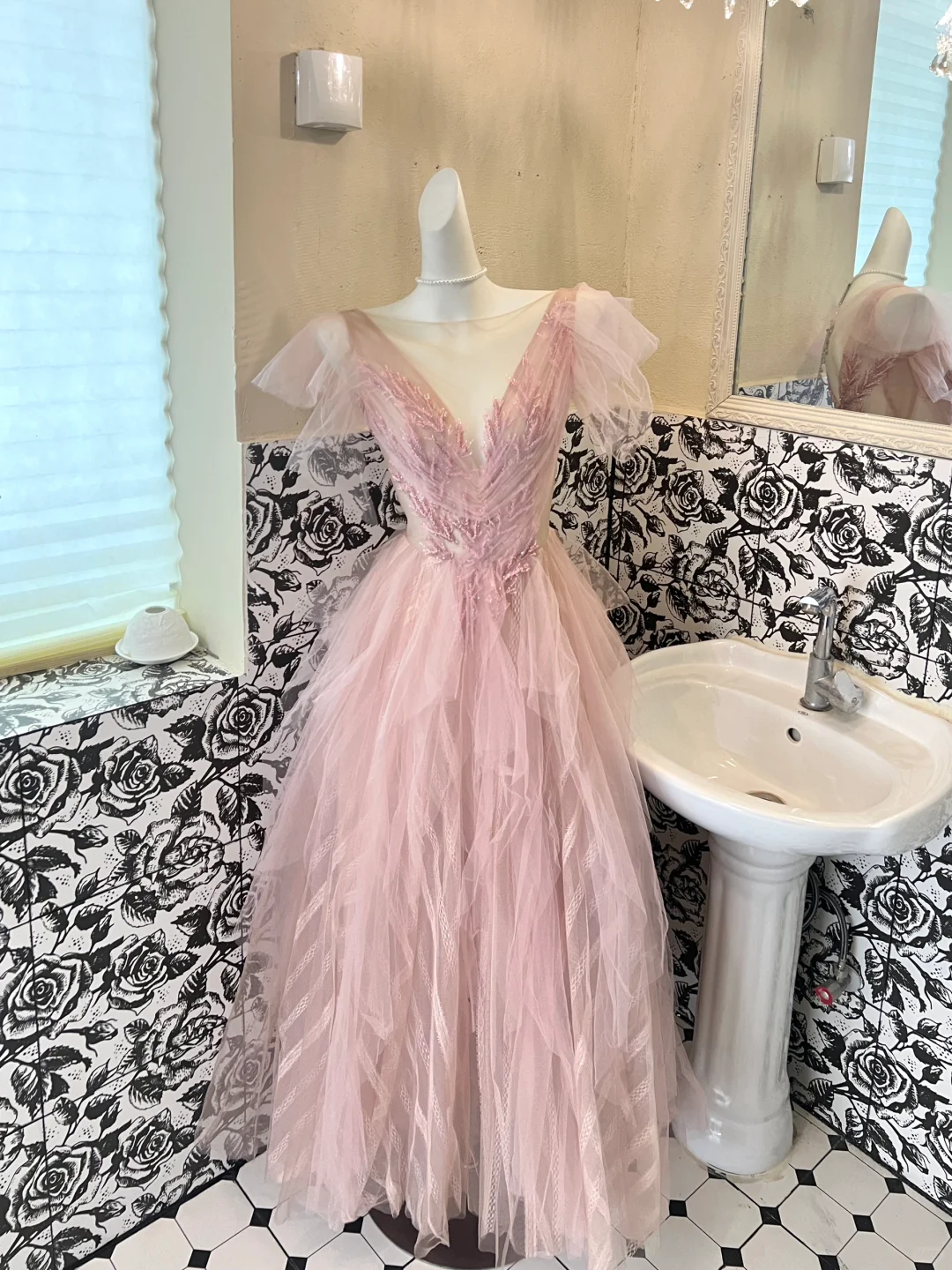 Classic Pink A Line V Neck Beaded Tulle Long Party Dress Prom Dress Formal Dress SH3850