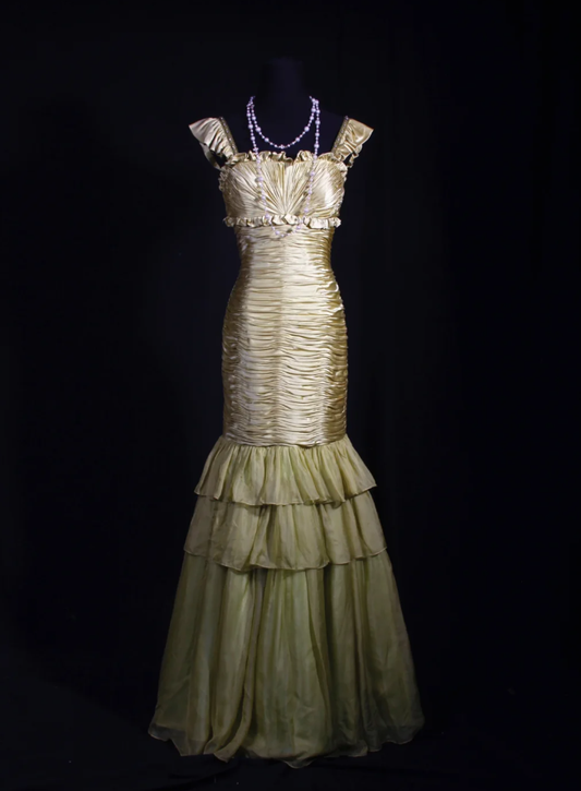 Chic Yellow-Green Satin Pleated Mermaid Long Party Dress Evening Gown  D2255