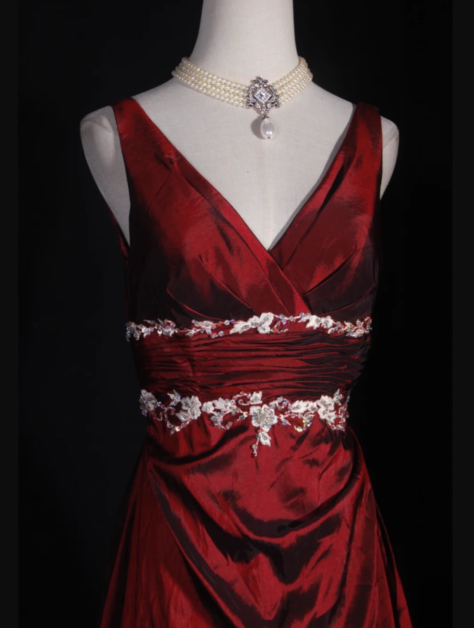 Vintage Burgundy V Neck Satin Appliques Mermaid Long Wedding Guest Dress Formal Evening Gowns D2273