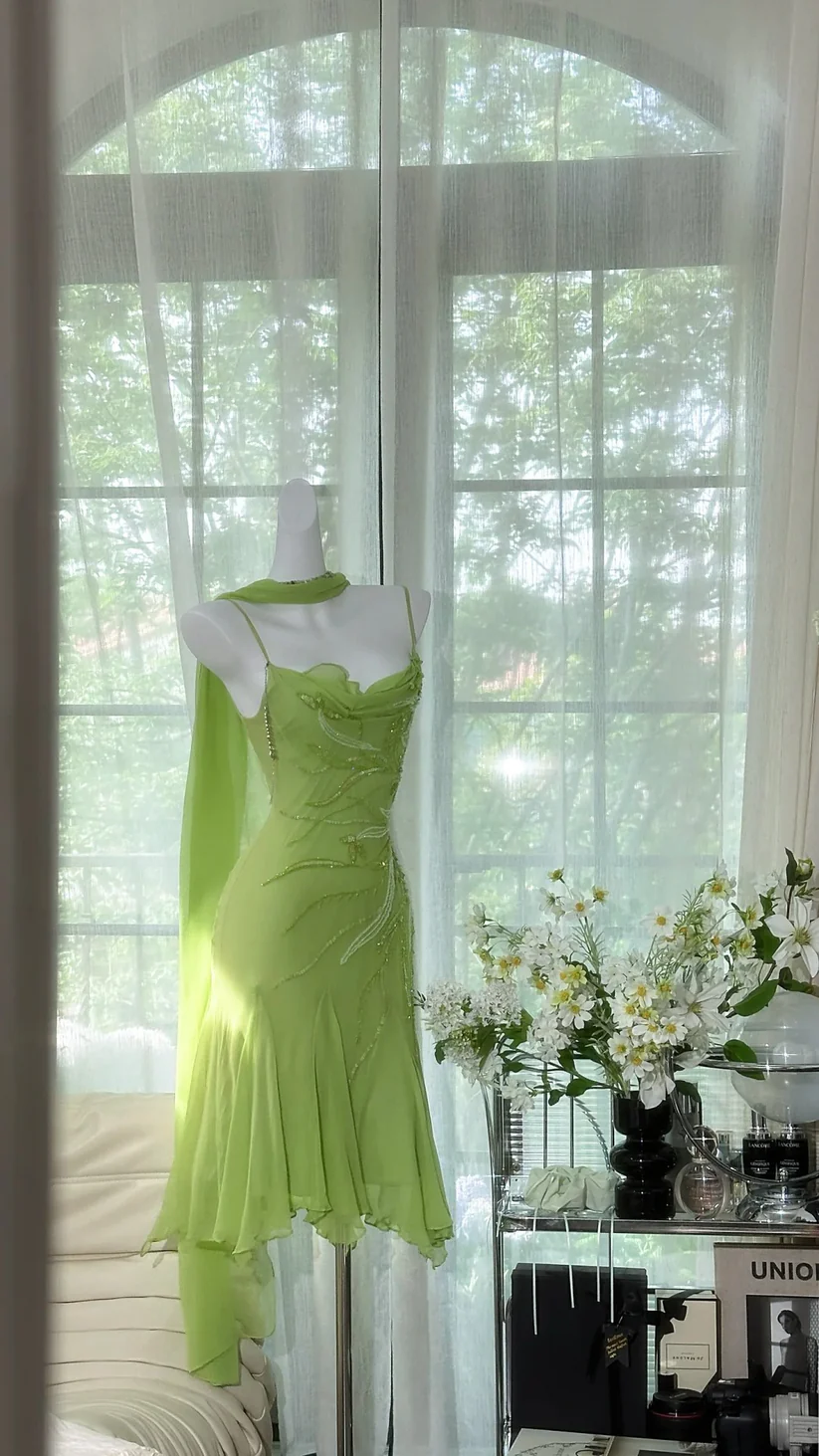 Romantic Green Exquisite Beaded Short Chiffon Homecoming Dress  Evening Dress Birthday Party Dress SH3432