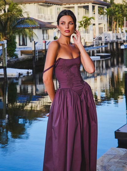 Classic A Line Spaghetti Straps Appliques Dark Purple Satin Prom Dress Outfits SH4836