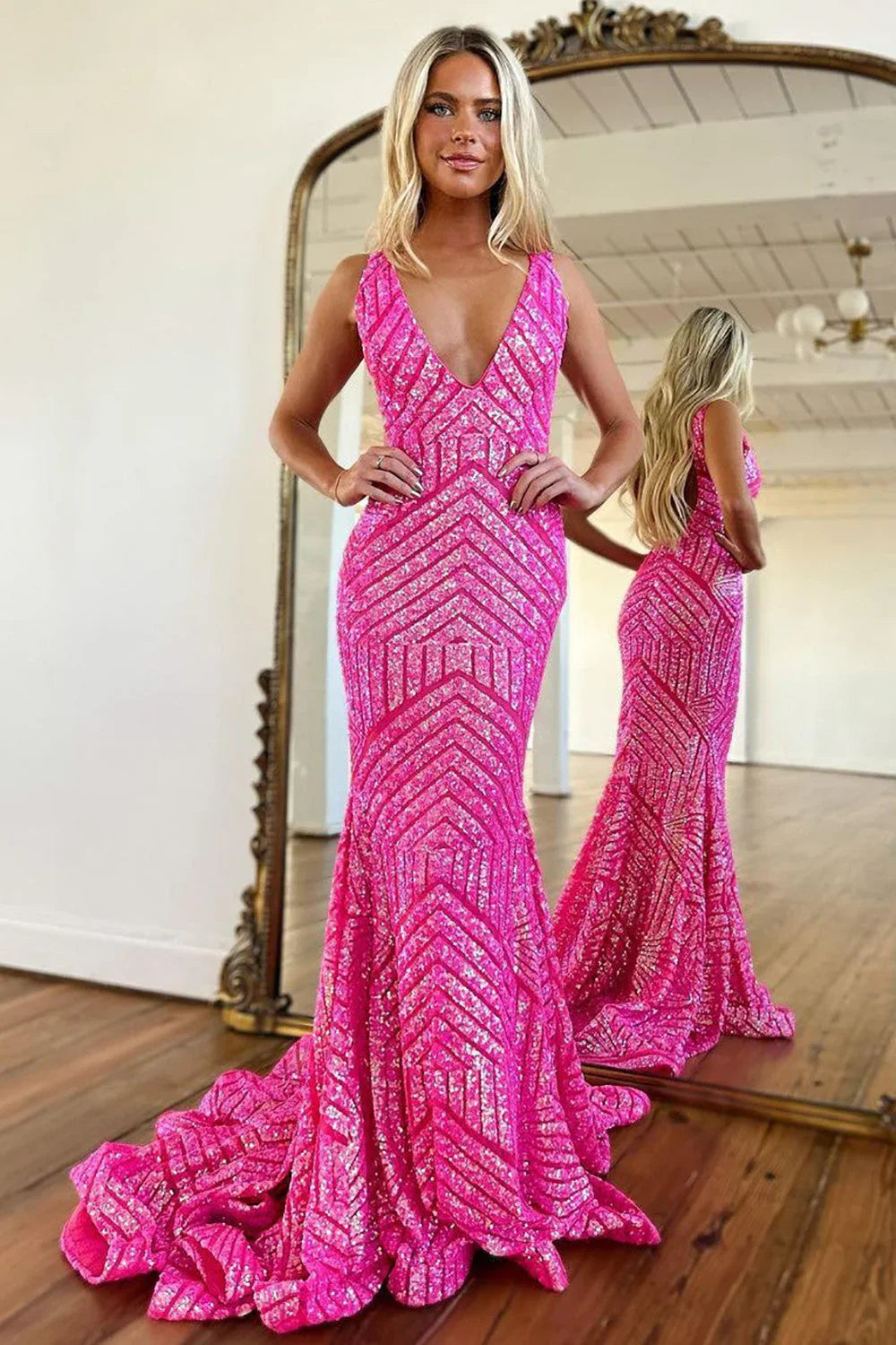 Low V-Neck Backless Mermaid Sparkly Long Party Prom Dress