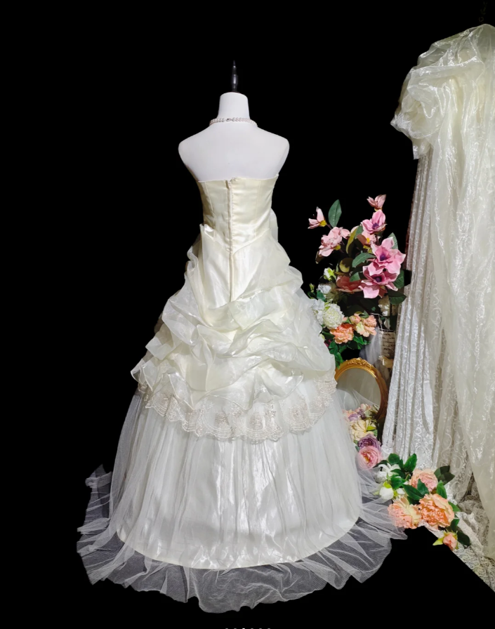 Elegant Strapless Organza Pleated Beaded Ball Gown Sweet 15 Dress Quinceanera Dress D2357
