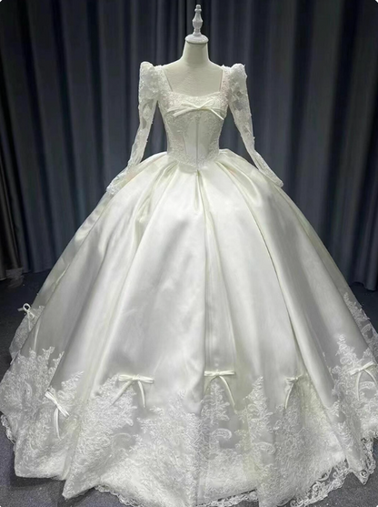 Charming Wedding Dress Square Neck Pleated Wedding Dress  D3187
