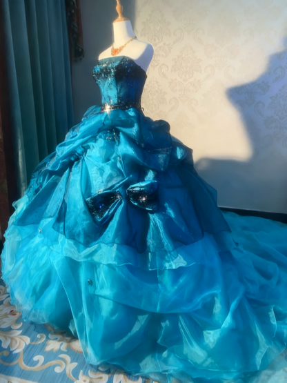 Charming Prom Dress Strapless Pleated Ruffle Ball Gown Evening Dress Birthday Outfits    D3767