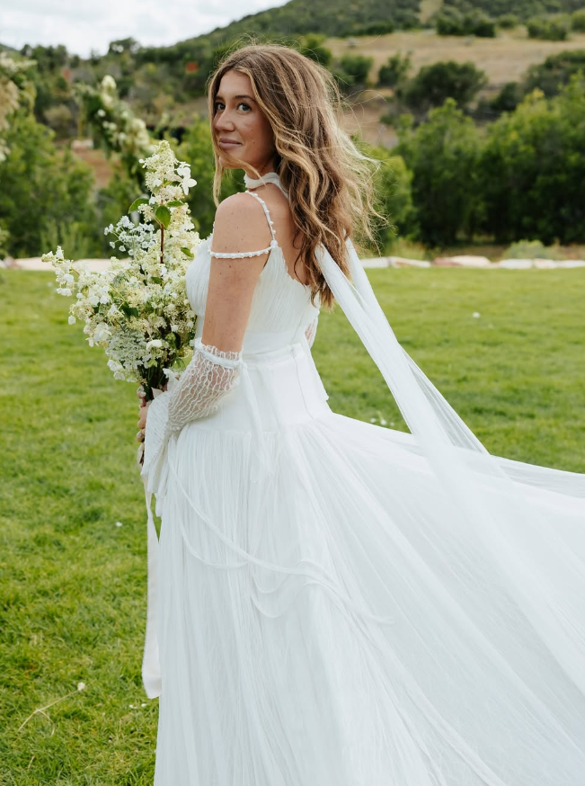 Elegant A Line Spaghetti Strap Ivory Chiffon Long Prom Dress Evening Dress SH2129