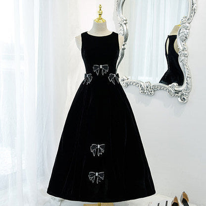 A line Black Knee Length Prom Dresses SH181