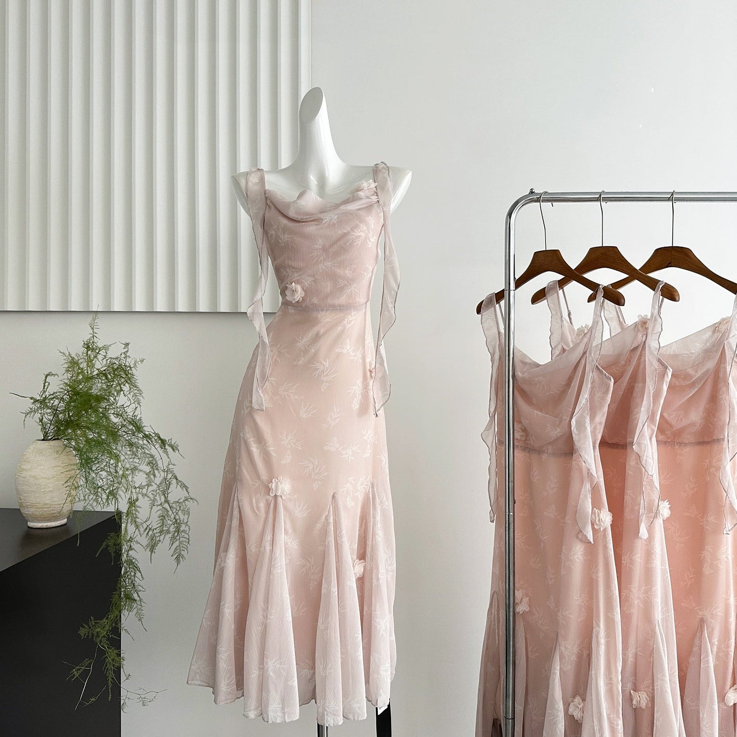 Cute Mermaid Straps Floral Pink Lace Long Summer Dress For Women DP0026