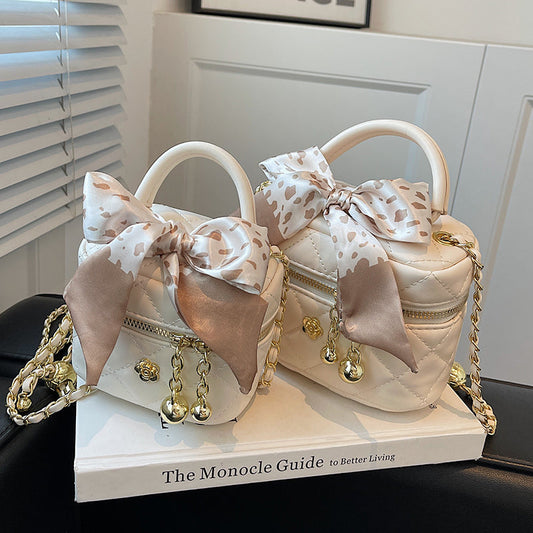 Chanel style diamond chain mini square bucket bag ED0321