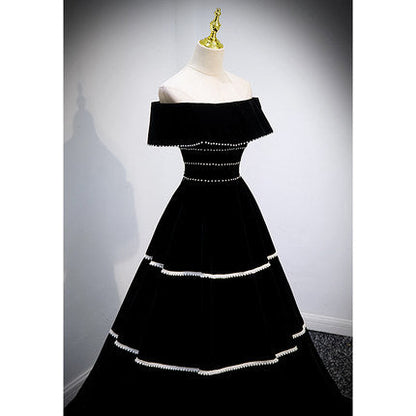 A line Black Off The Shoulder Long Prom Dresses SH165