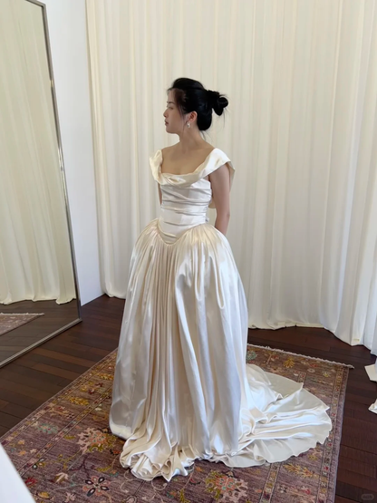 Gentle Vintage Ball Gown Straps Pleated Ivory Satin Wedding Dress SH5075