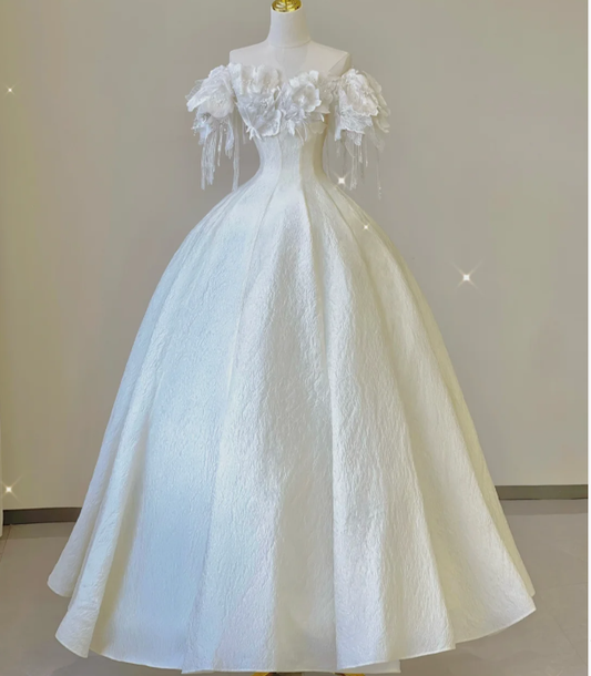 Elegant Ball Gown Off The Shoulder White Lace Short Sleeves Wedding Dresses Brides Dress P0015