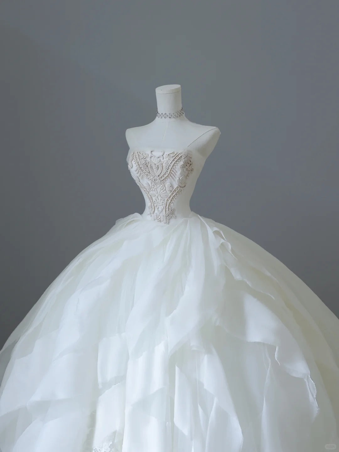 Flowing White Tulle A-Line Floor-Length Wedding Dress P2526