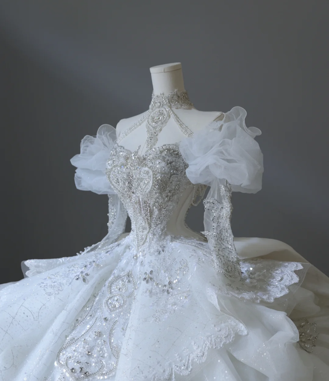 French court retro white long-sleeved beaded luxury floor-length wedding dress P2562