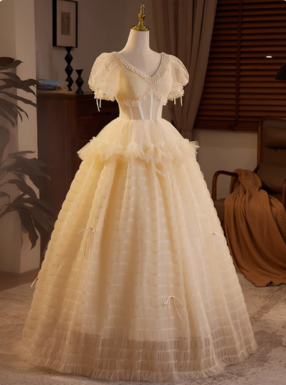 Elegant and flowing champagne V-neck short-sleeved tulle A-line wedding dress P2635