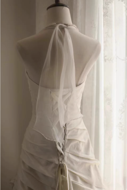 Vintage Satin Halter Neck A-Line Wedding Dress with Small Train P2729