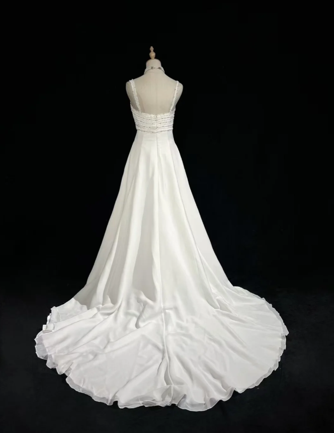 Glamorous Spaghetti Straps White Chiffon Beaded Mermaid Long Wedding Dress Formal Bridal Dress SP1793