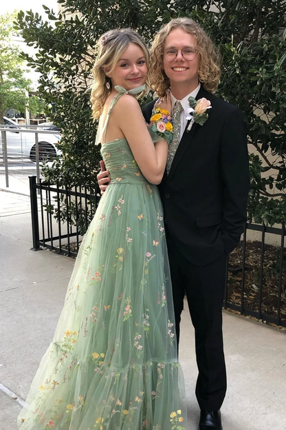 Sexy A Line Straps Green Lace Prom Dresses 21th Birthday Outfit P2101