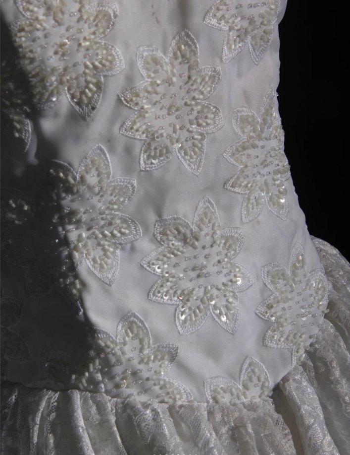 Pretty White Satin Beaded Floral Lace Ball Gown Formal Long Wedding Dress D2284