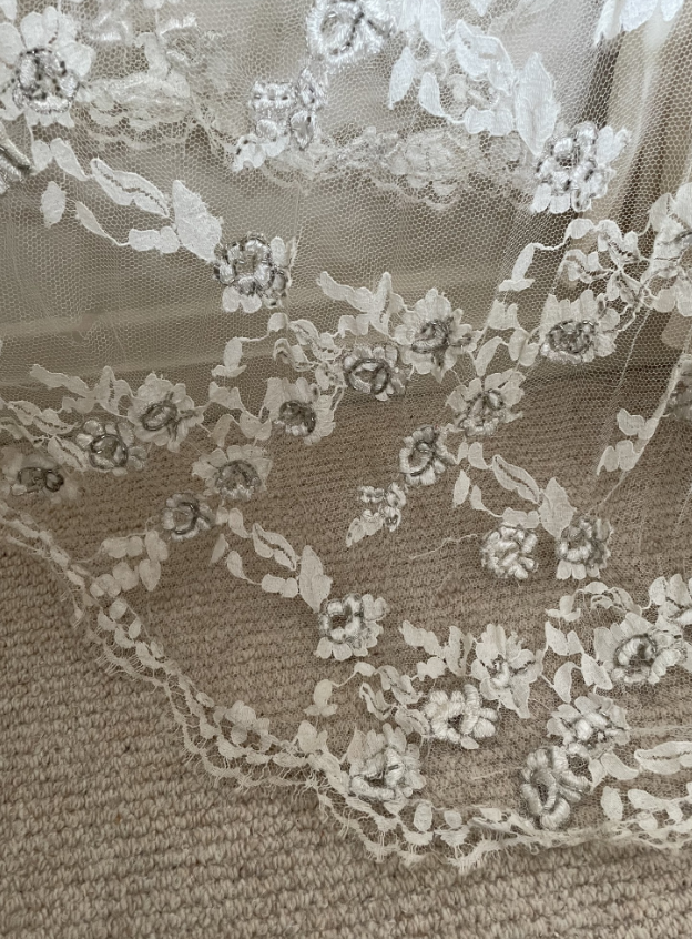 Elegant Sheath V Neck White Lace Long Prom Dress Evening Dress SH2288